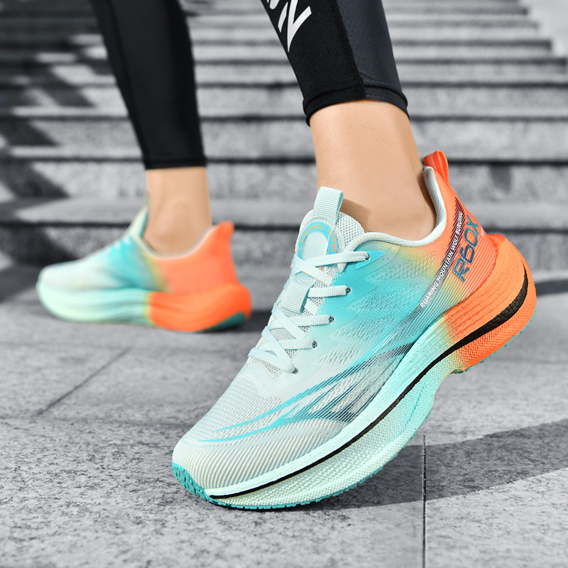 Popcorn Sneakers, Ultra-Light  - Running Shoe Carbon recensione e prezzo
