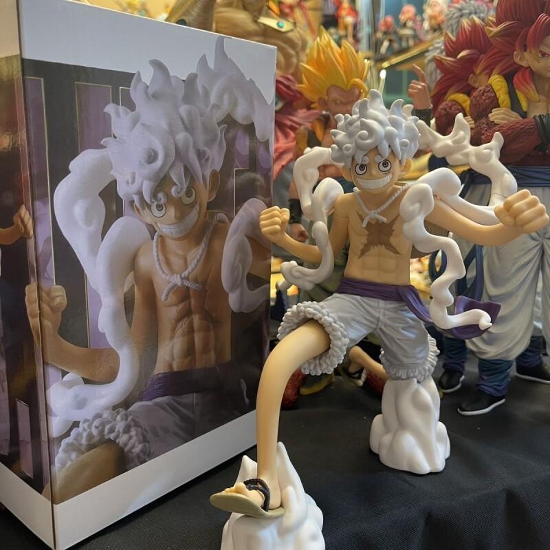 Bandai One Piece Running Nika  - Running Gear Gifts recensione e prezzo